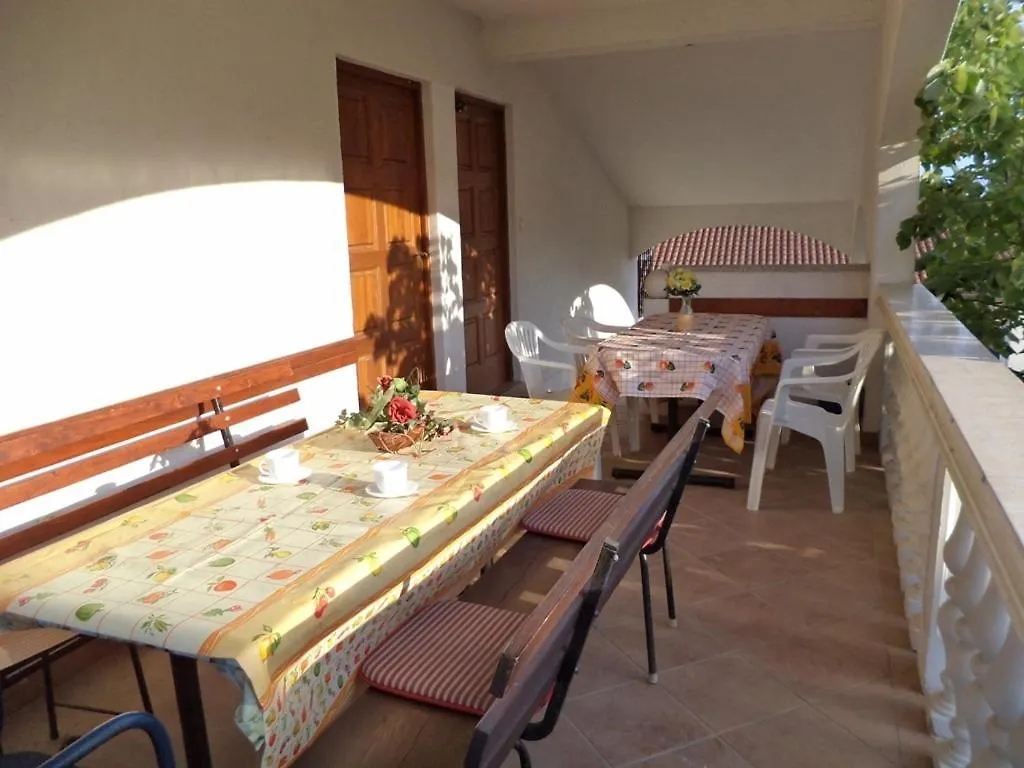 Apartment In Pula With Sea View, Terrace, Air Conditioning, Wifi 633-2 0*,